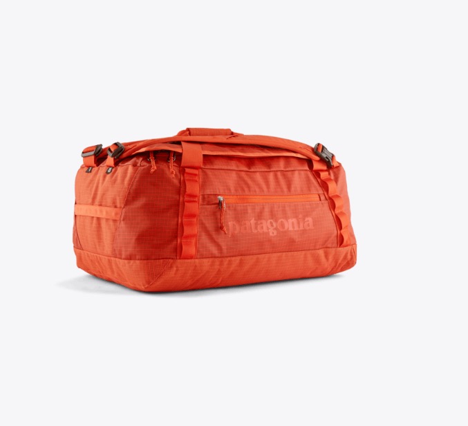 Patagonia black hole 40L  まさに「神バック」です!