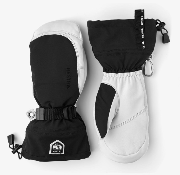 グローブの老舗へストラからエクストリームミット入荷です！